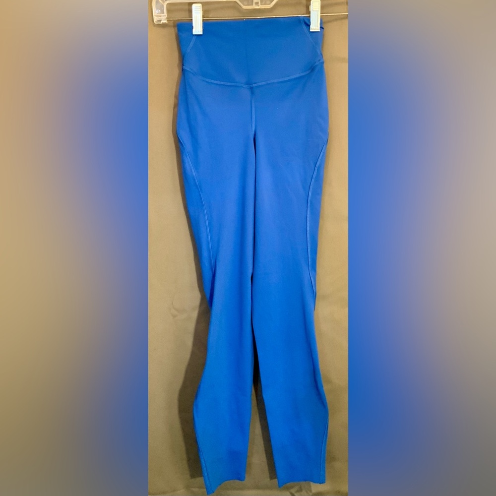 Lululemon Women's Blue leggings - Picture 2 of 5